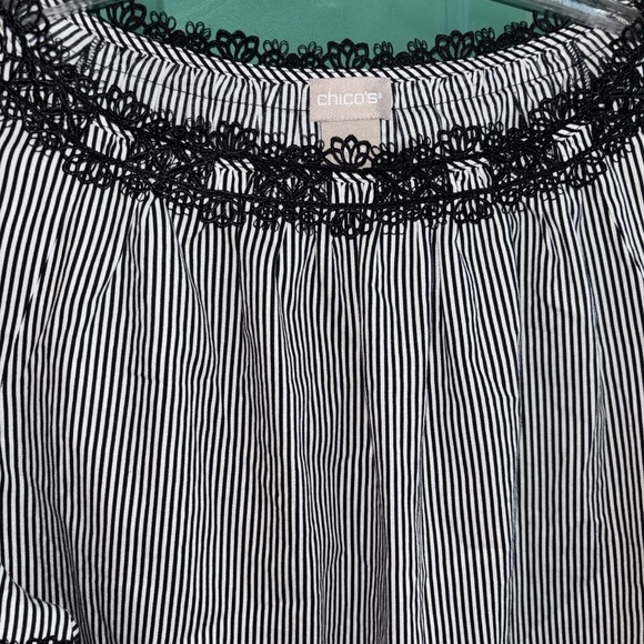 Chicos size 1 medium ladies top - Picture 7 of 13